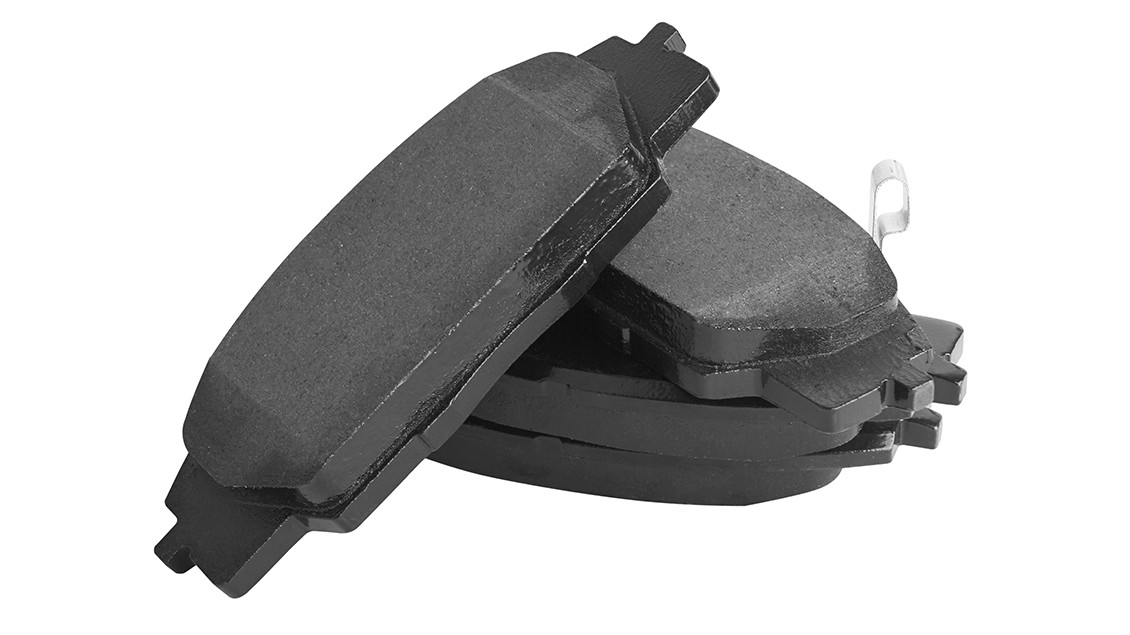 Замена тормозных колодок фото 1